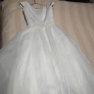 Classic Wedding Dress Oleg Cassini Style #8493